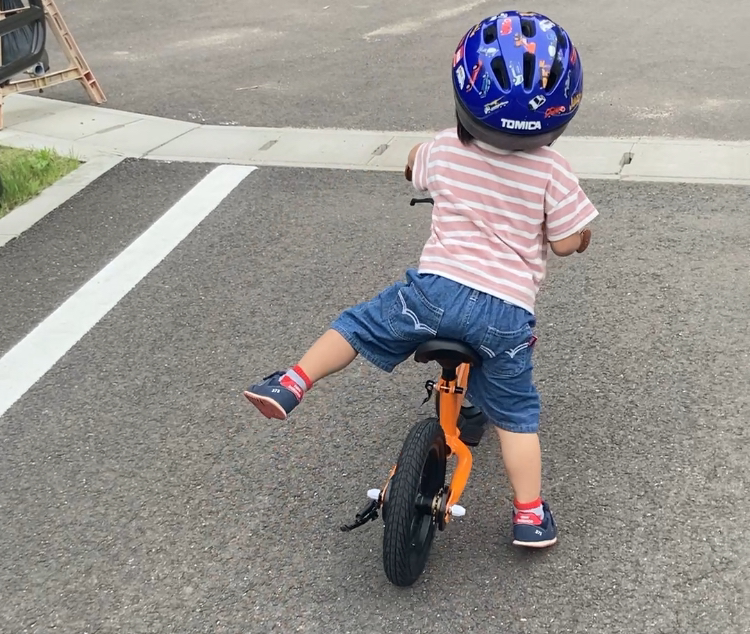 キックバイクは危ない?いらない?3歳使った感想