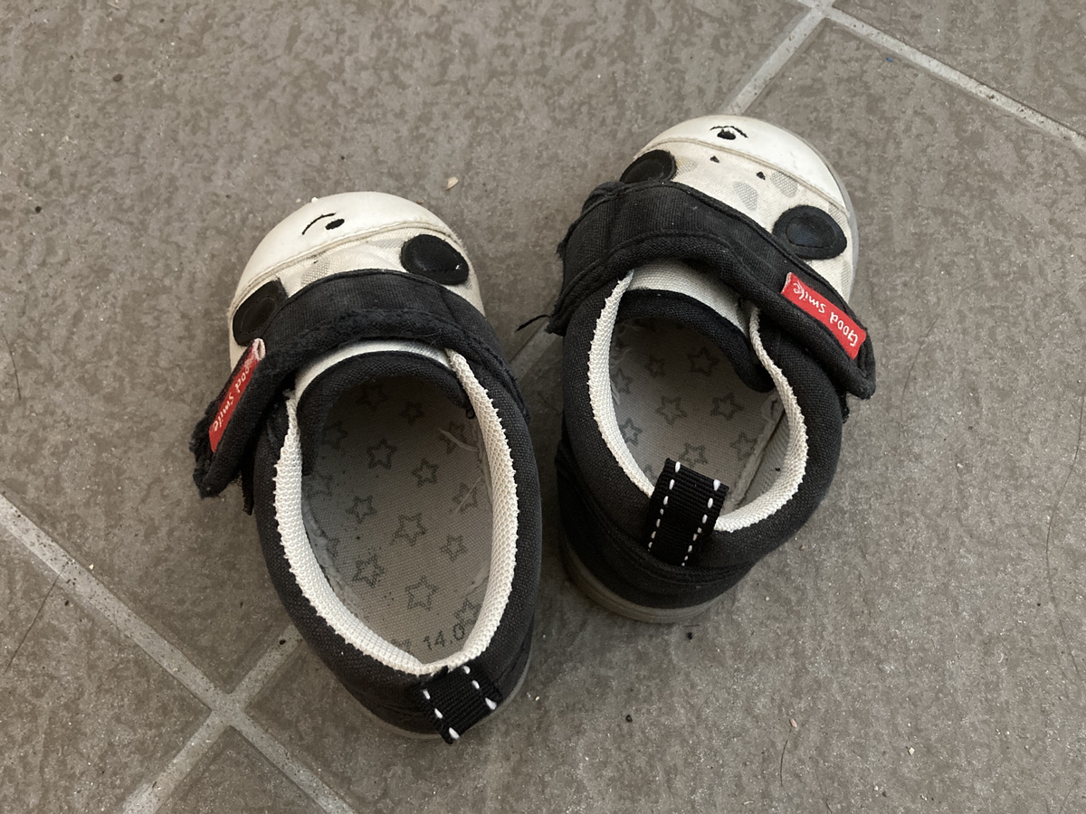 キックバイクは靴がボロボロに傷む