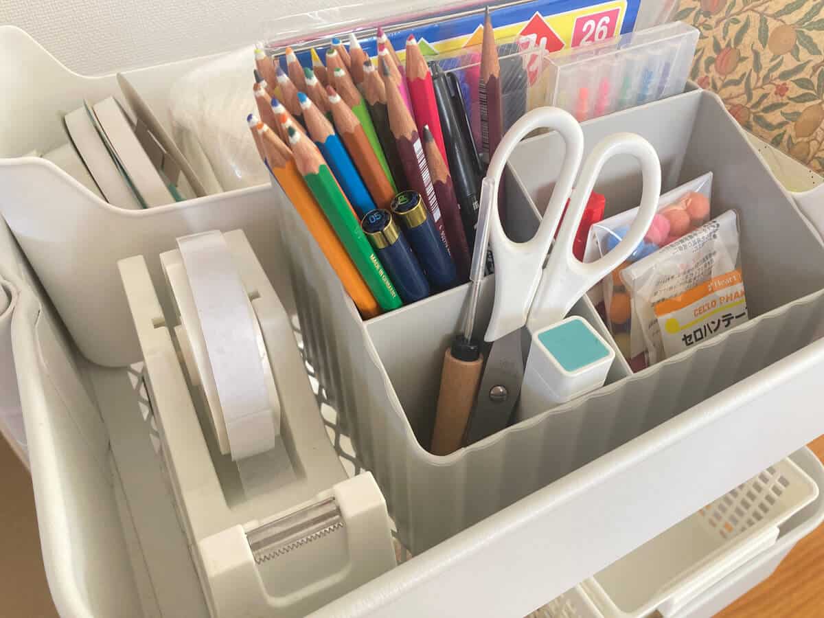 ウェーブ小物入れ　ダイソー　シンデレラフィット